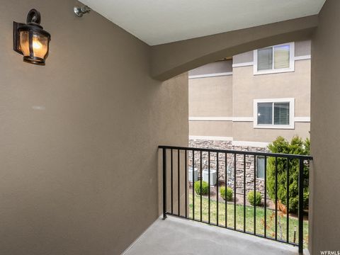 Tiny photo for 909 S MAIN ST #F, Layton, UT 84041 (MLS # 2157918)