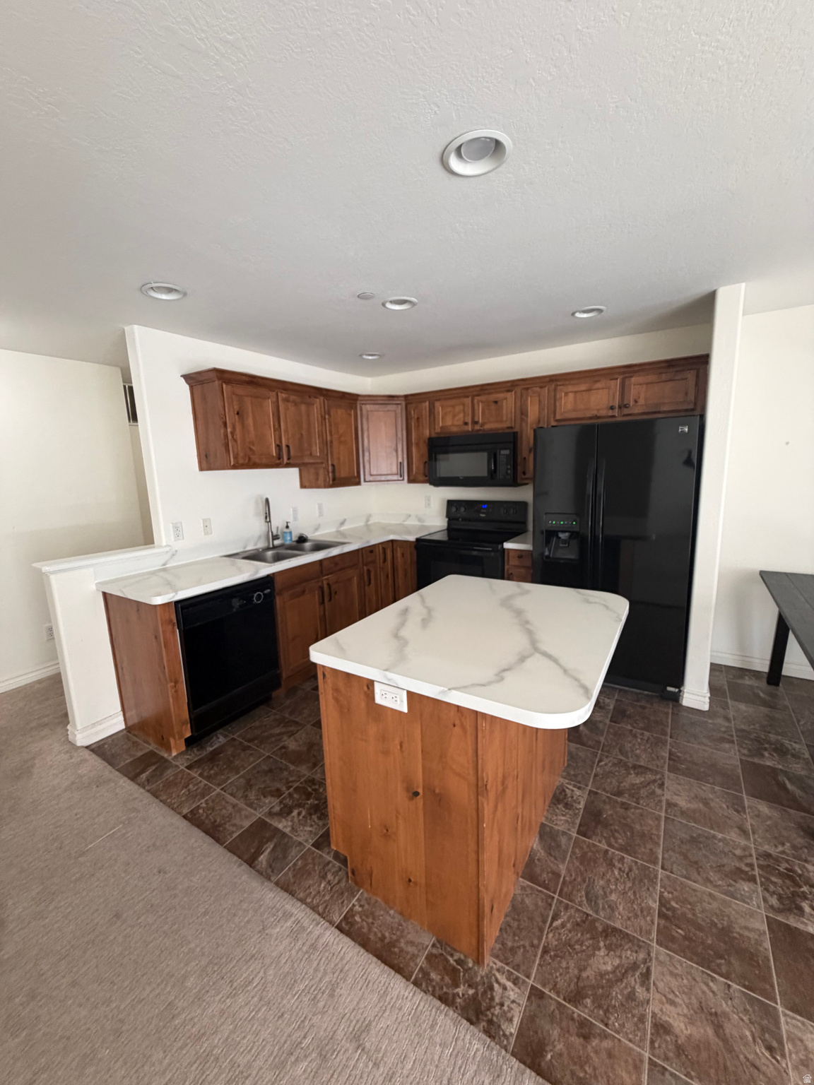 CREEKSIDE VILLAGE CO - Residential