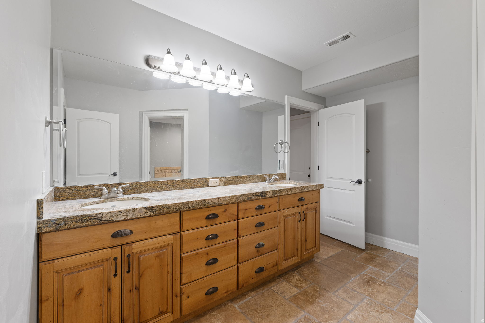DRY CREEK ORCHARDS - Residential