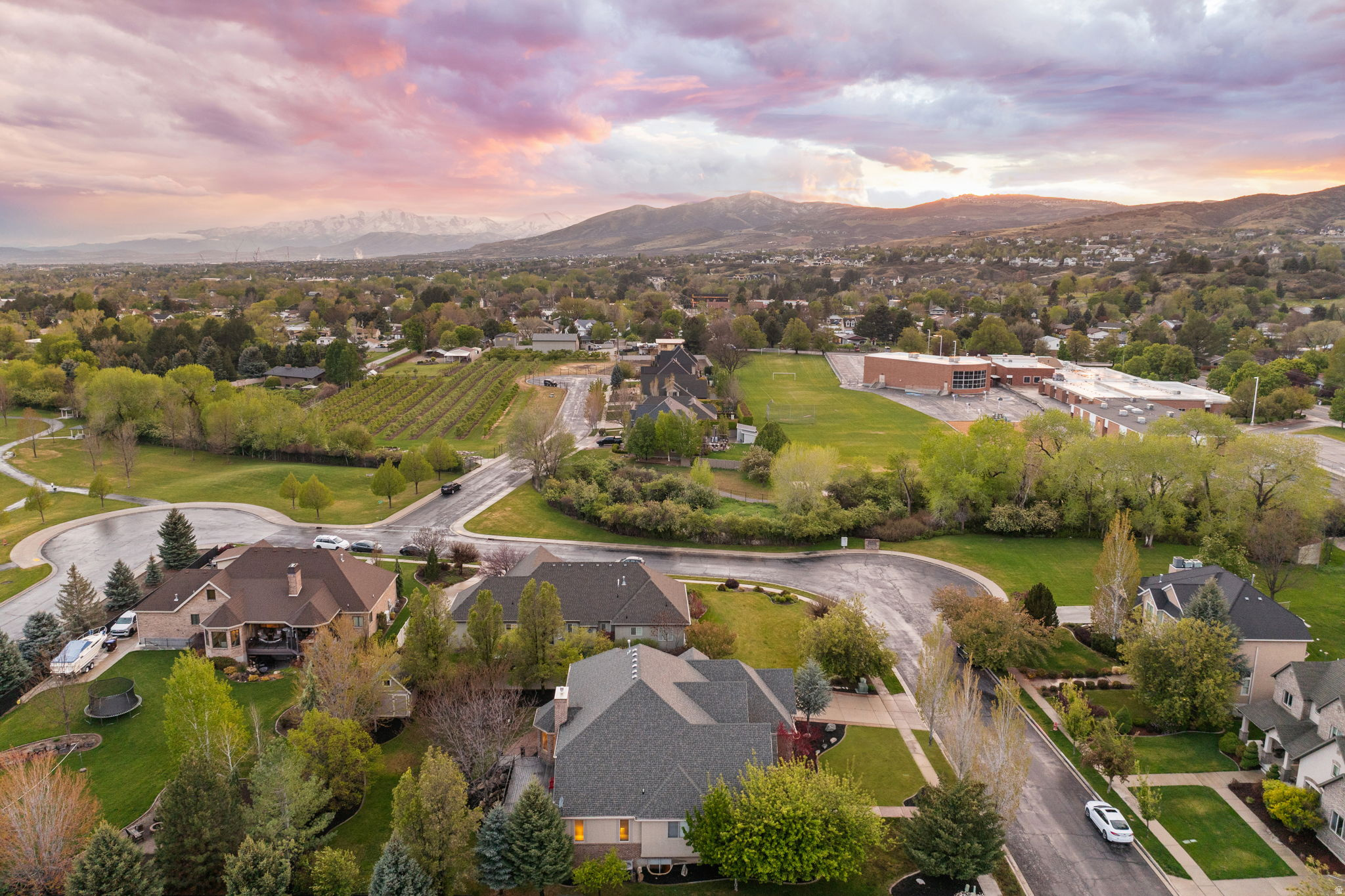 DRY CREEK ORCHARDS - Residential