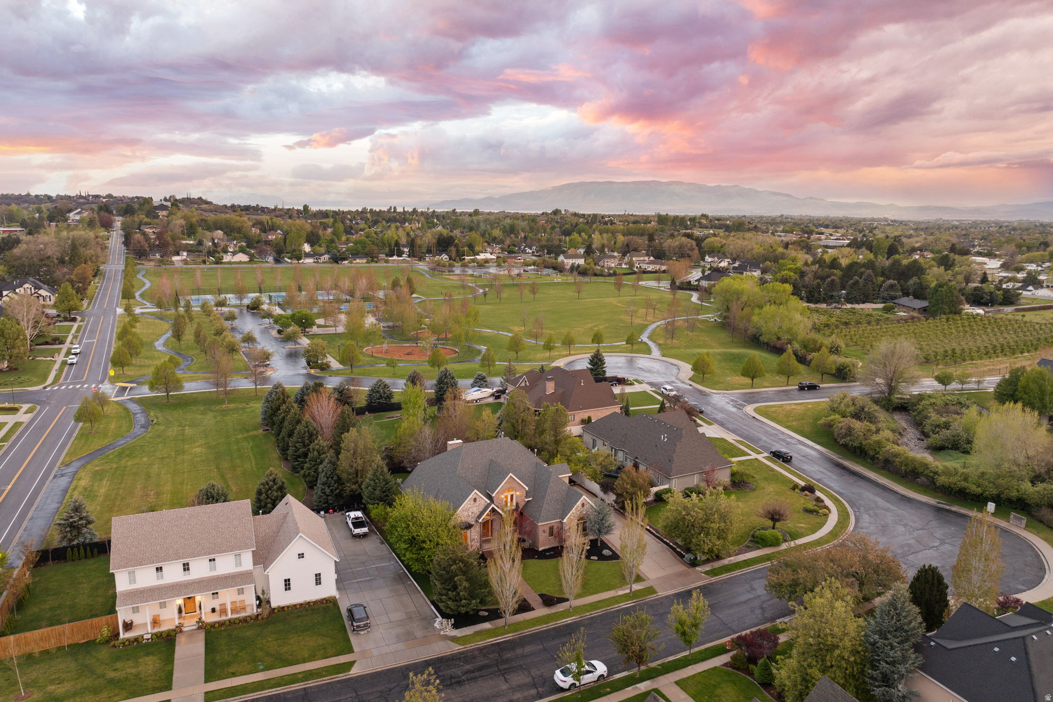 DRY CREEK ORCHARDS - Residential