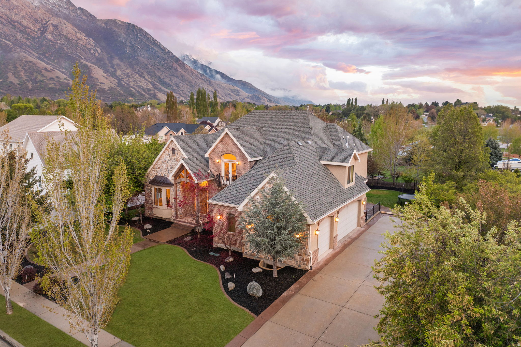 DRY CREEK ORCHARDS - Residential