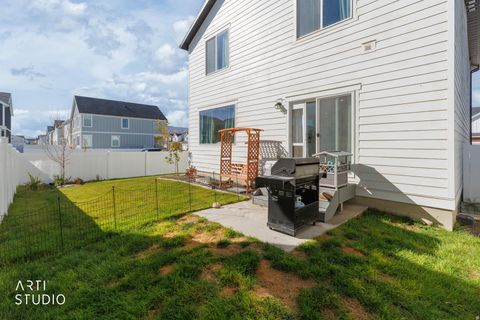 Tiny photo for 628 N SCUTTLEBUTT LN, Saratoga Springs, UT 84045 (MLS # 2121501)