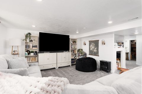 Tiny photo for 628 N SCUTTLEBUTT LN, Saratoga Springs, UT 84045 (MLS # 2121501)