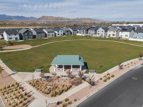 Tiny photo for 628 N SCUTTLEBUTT LN, Saratoga Springs, UT 84045 (MLS # 2121501)