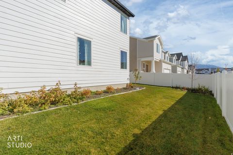 Tiny photo for 628 N SCUTTLEBUTT LN, Saratoga Springs, UT 84045 (MLS # 2121501)