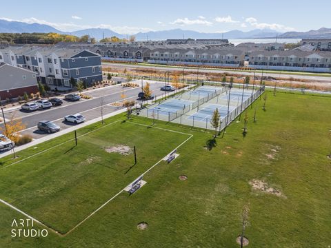 Tiny photo for 628 N SCUTTLEBUTT LN, Saratoga Springs, UT 84045 (MLS # 2121501)