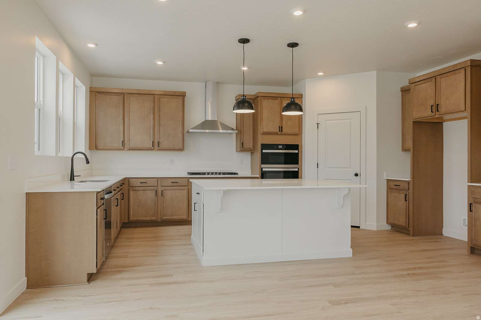 RIVERSIDE ESTATES - Residential