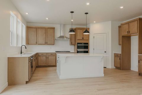 Tiny photo for 927 W MOTOR VU DR, Riverdale, UT 84405 (MLS # 2147734)