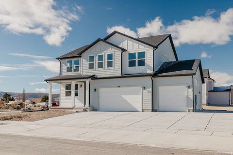 Tiny photo for 927 W MOTOR VU DR, Riverdale, UT 84405 (MLS # 2147734)