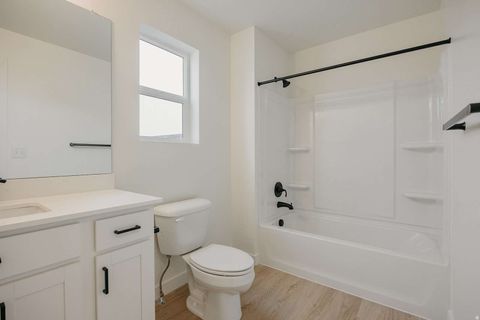 Tiny photo for 927 W MOTOR VU DR, Riverdale, UT 84405 (MLS # 2147734)