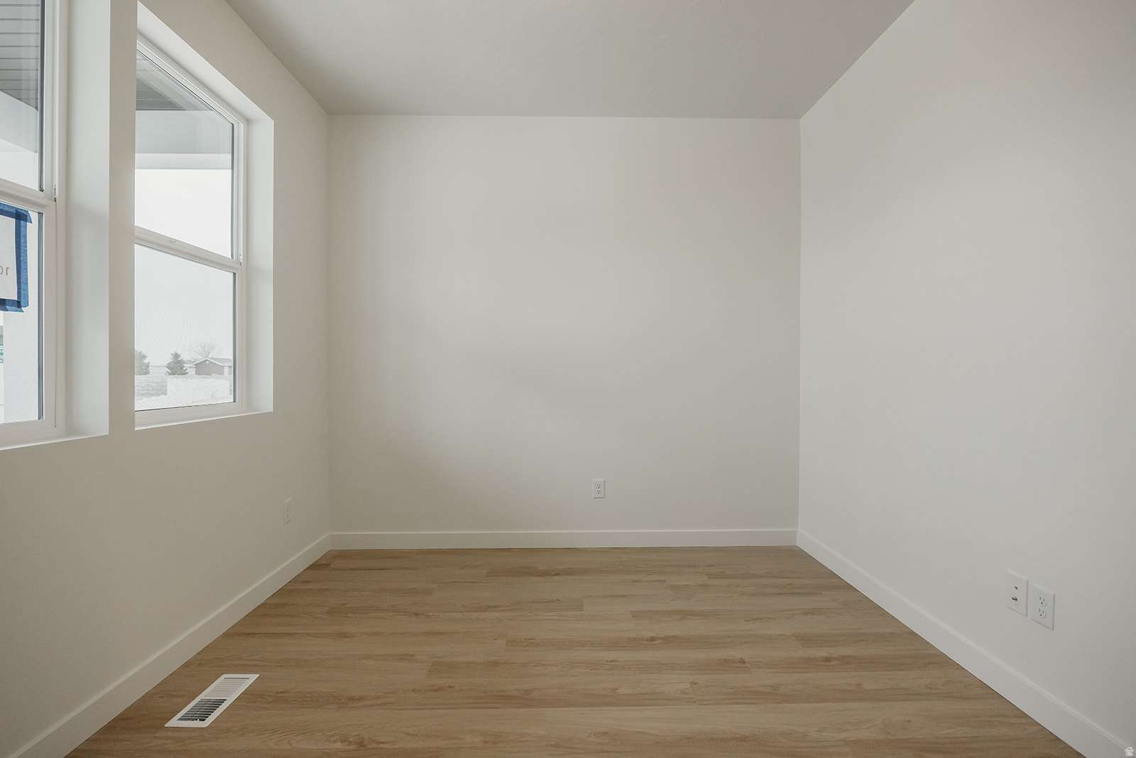 RIVERSIDE ESTATES - Residential