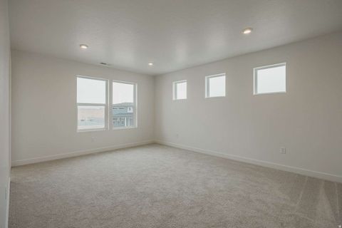 Tiny photo for 927 W MOTOR VU DR, Riverdale, UT 84405 (MLS # 2147734)