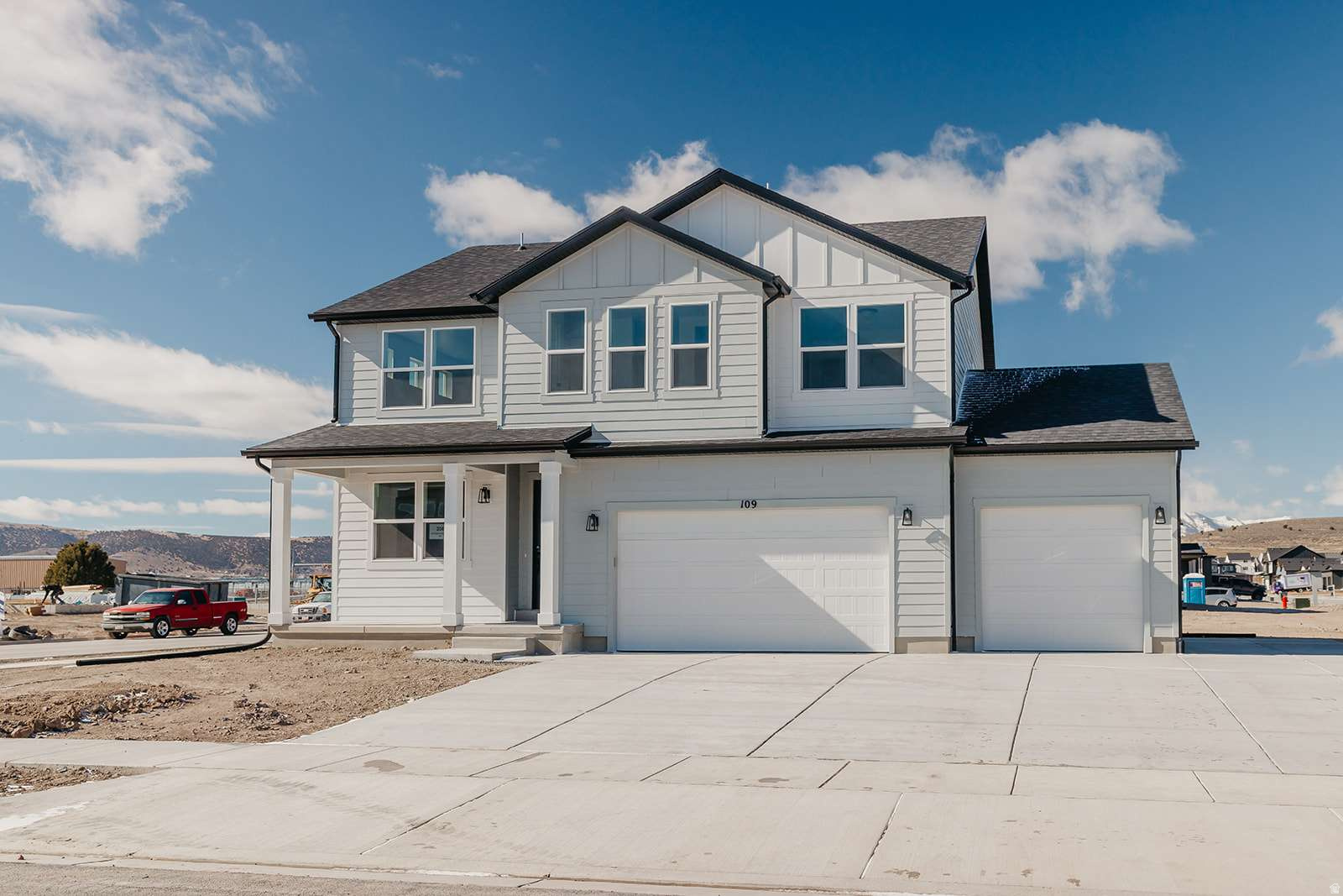 RIVERSIDE ESTATES - Residential