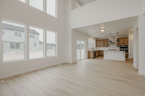 Tiny photo for 927 W MOTOR VU DR, Riverdale, UT 84405 (MLS # 2147734)