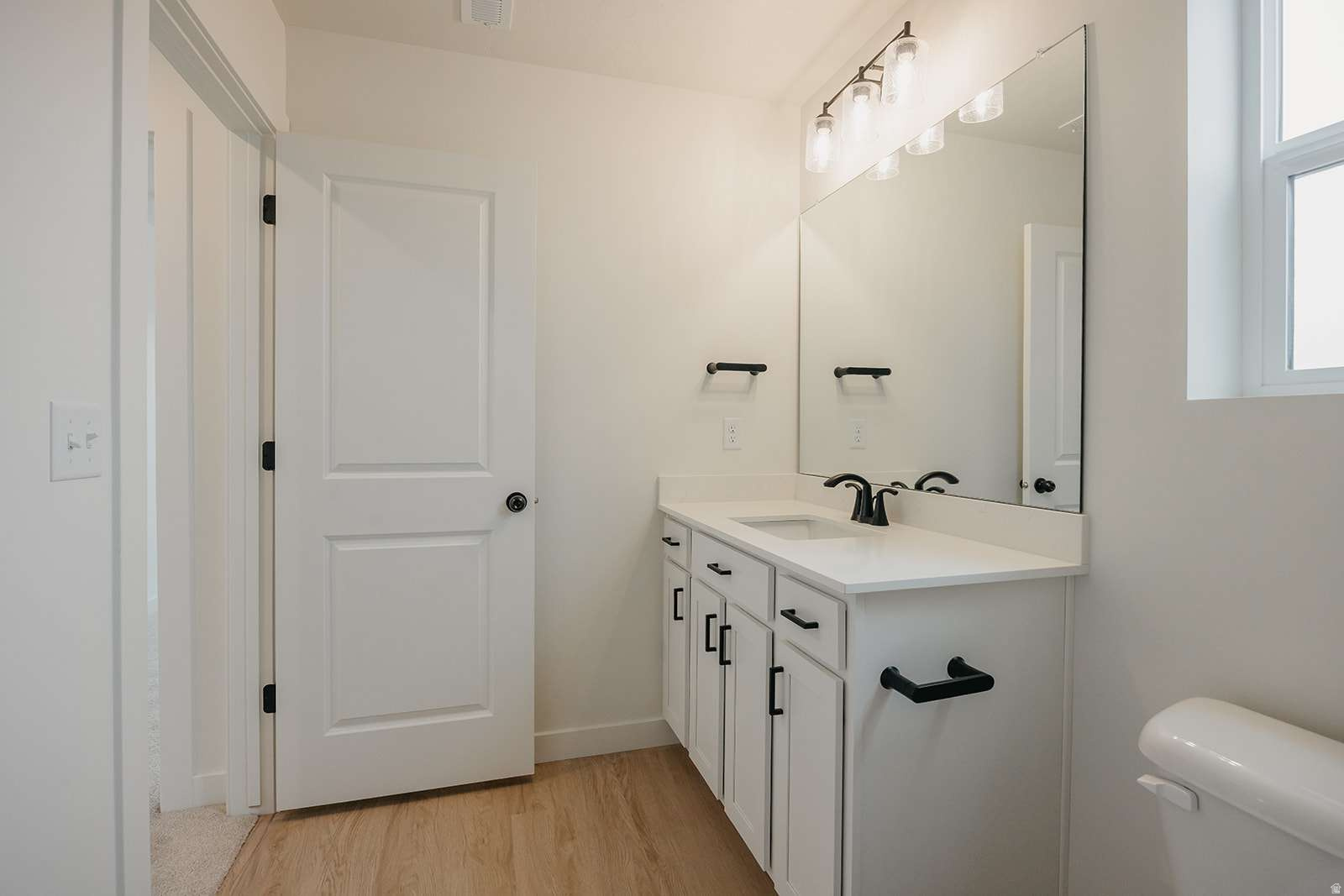 RIVERSIDE ESTATES - Residential