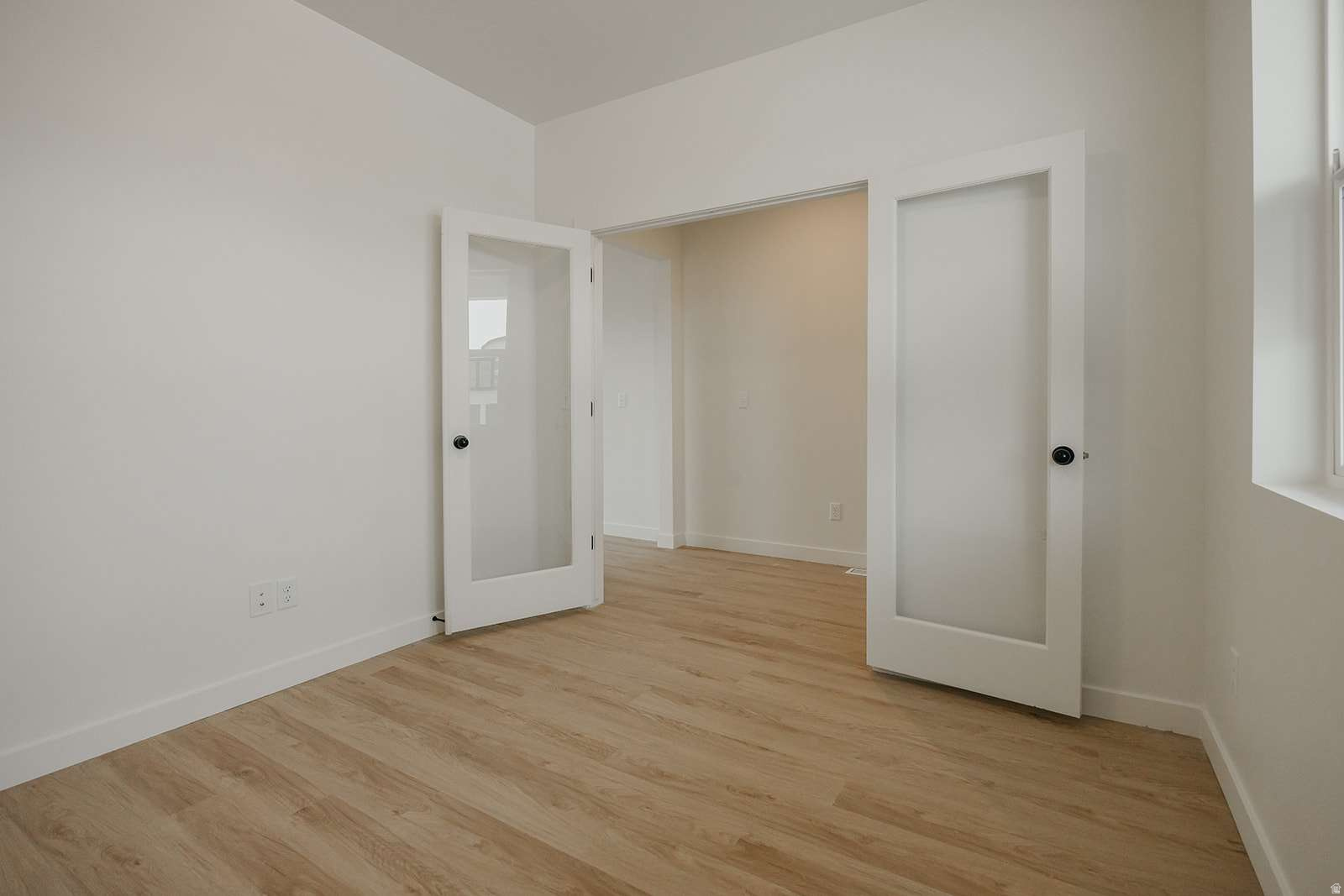 RIVERSIDE ESTATES - Residential