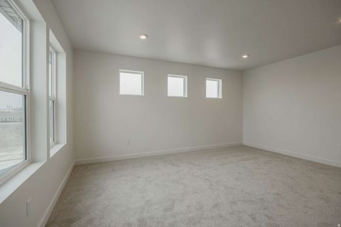 Tiny photo for 927 W MOTOR VU DR, Riverdale, UT 84405 (MLS # 2147734)