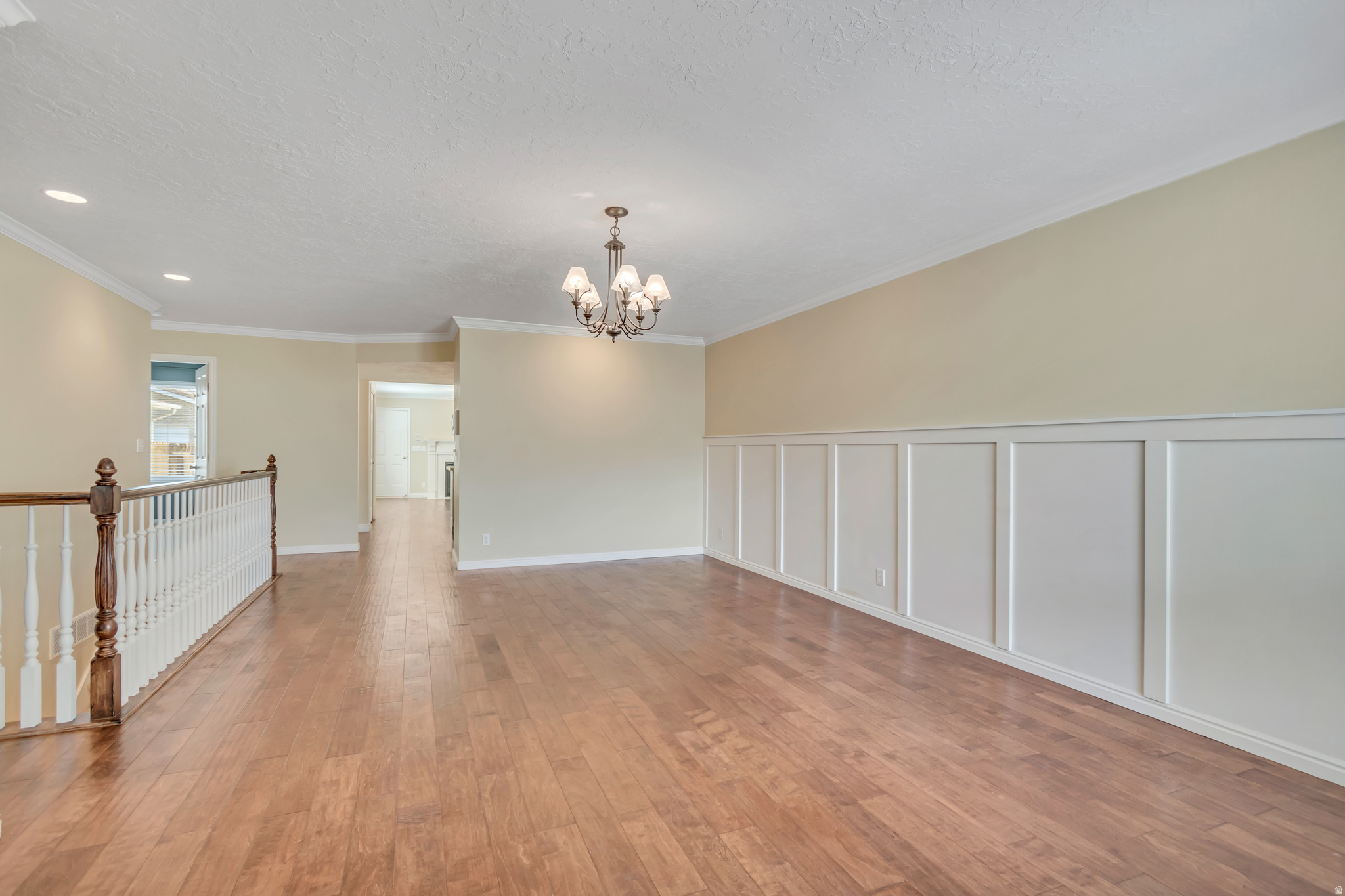 1596 W CORNERSTONE WAY