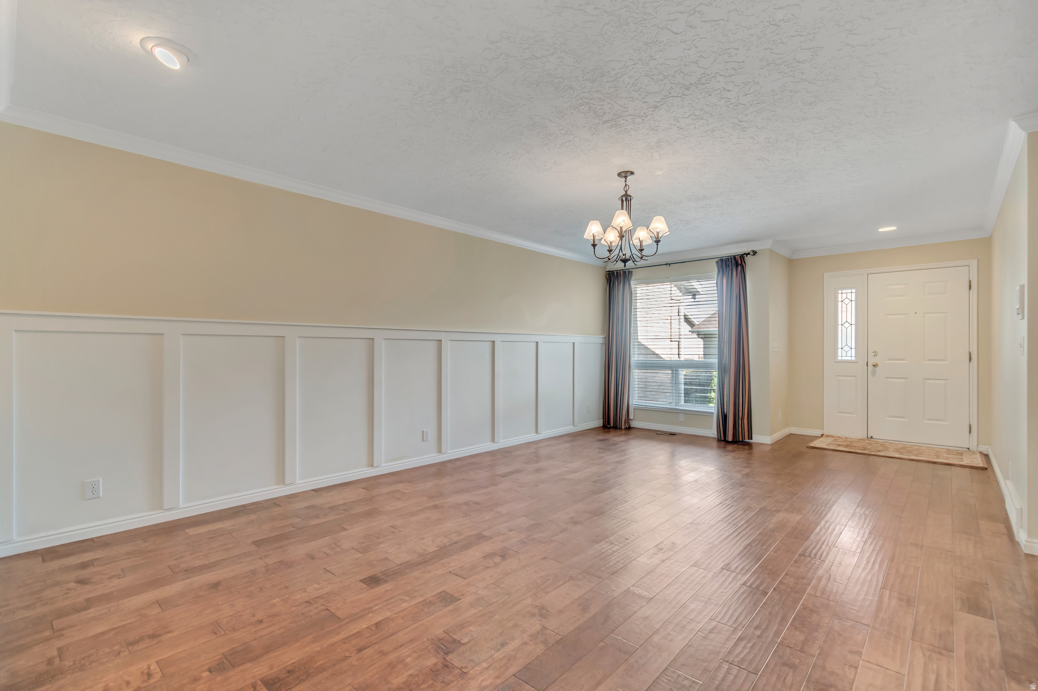 1596 W CORNERSTONE WAY