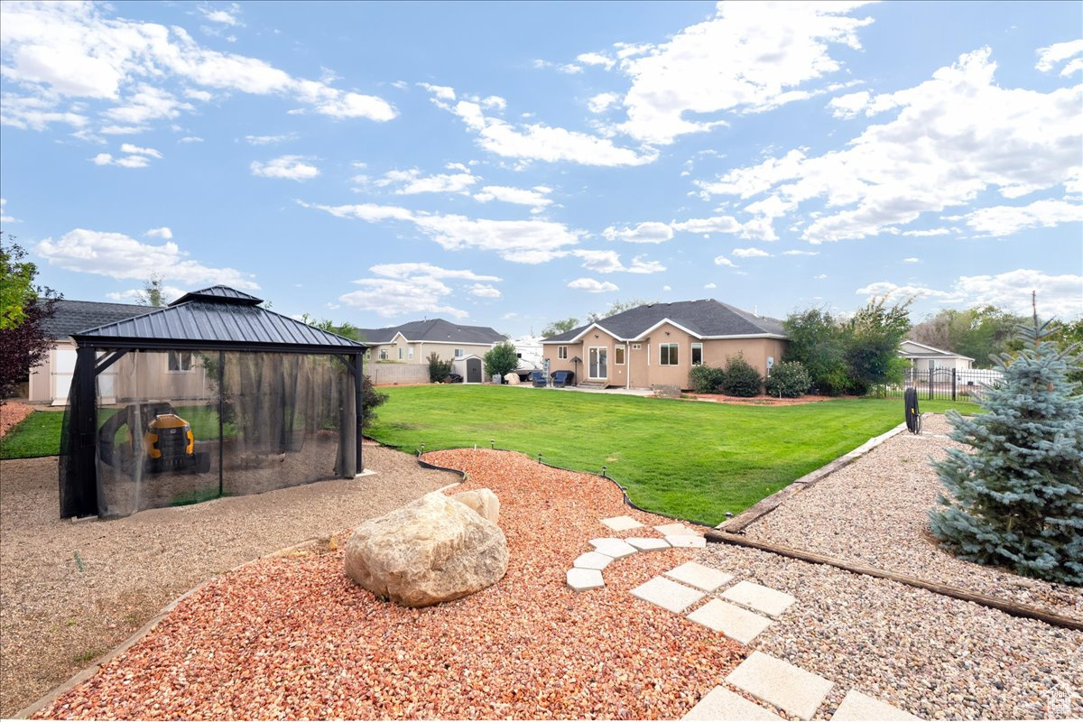 HAWTHORN SUBDIVISION - Residential