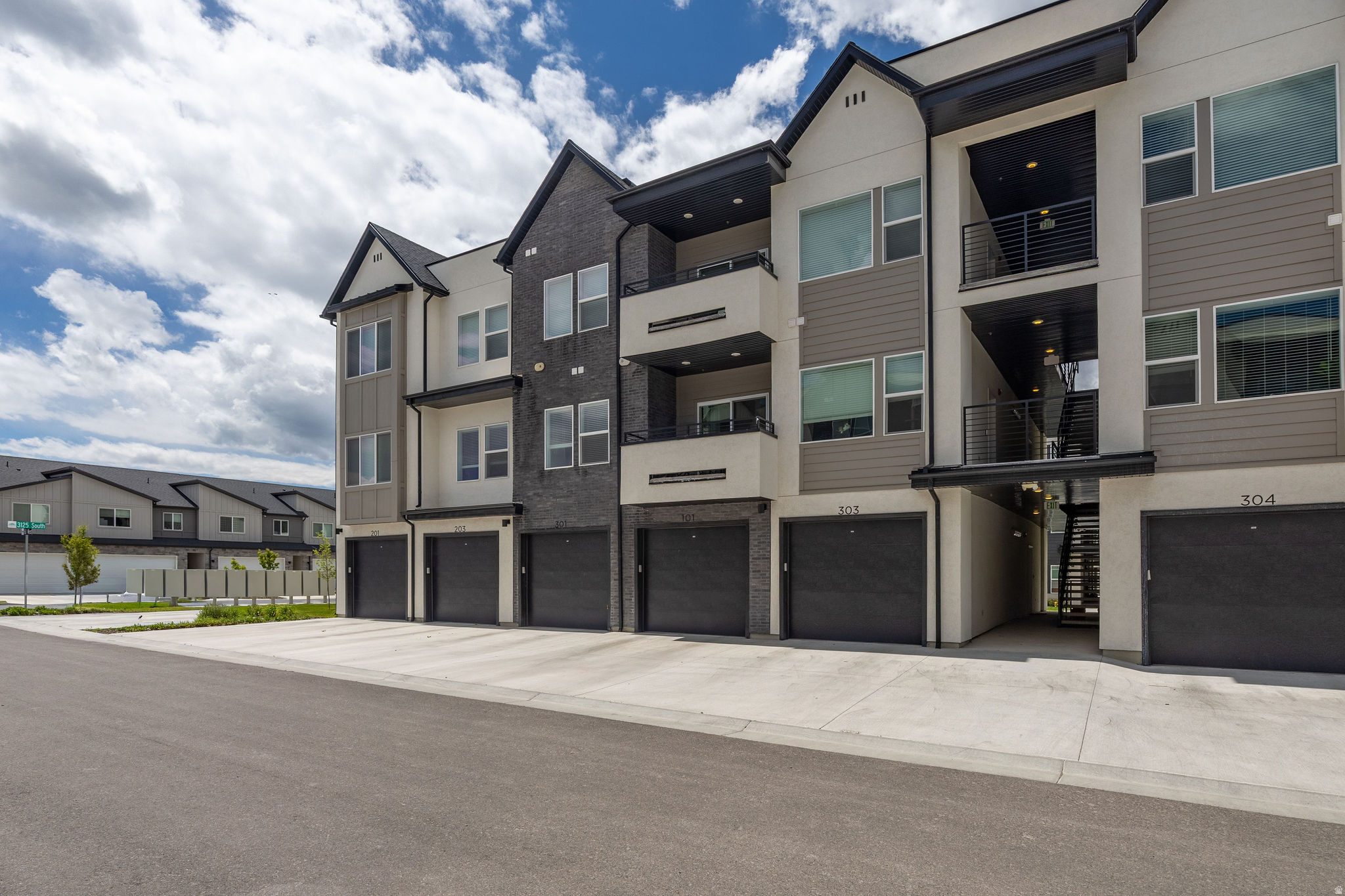 RIDGELINE PARK - Residential