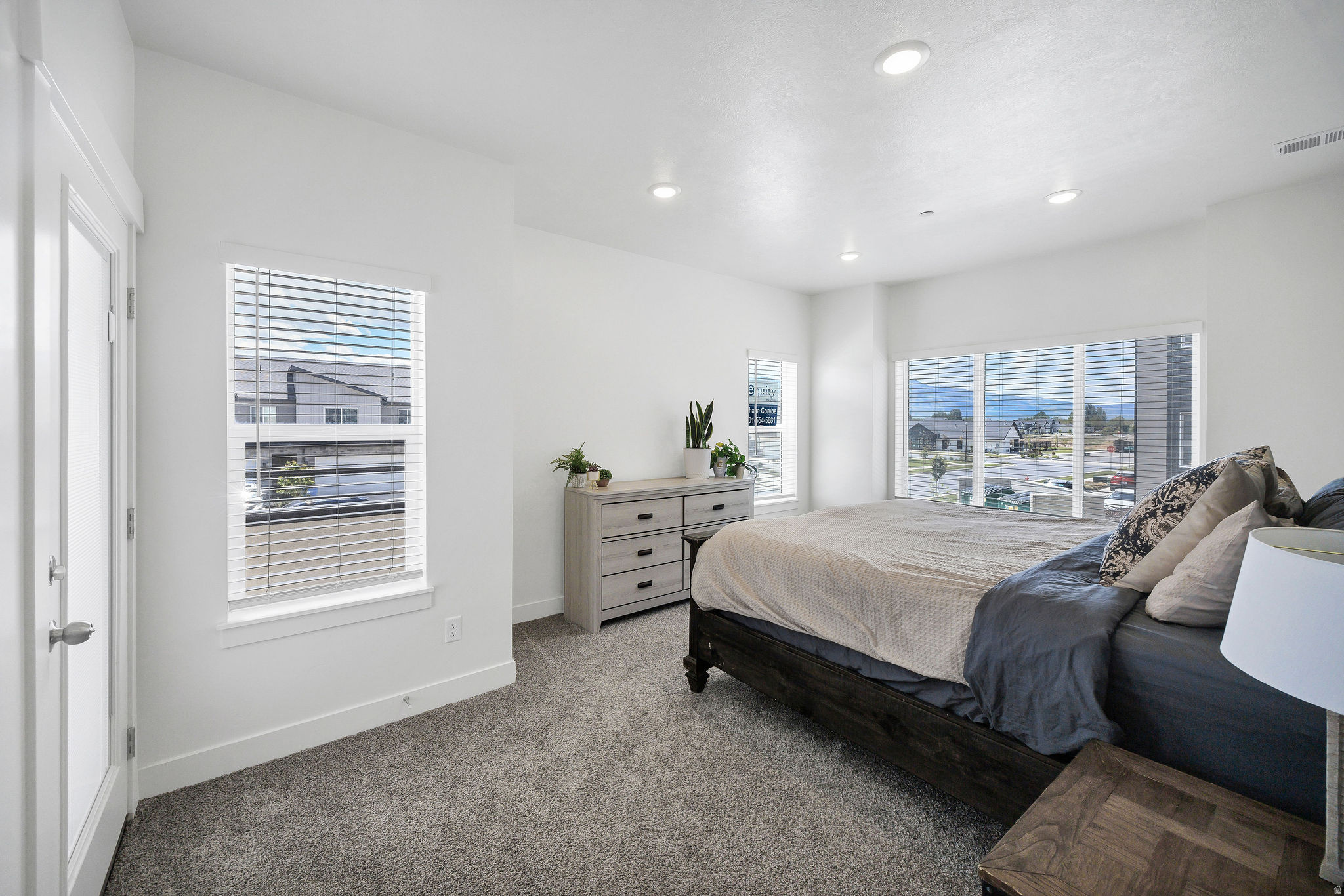 RIDGELINE PARK - Residential