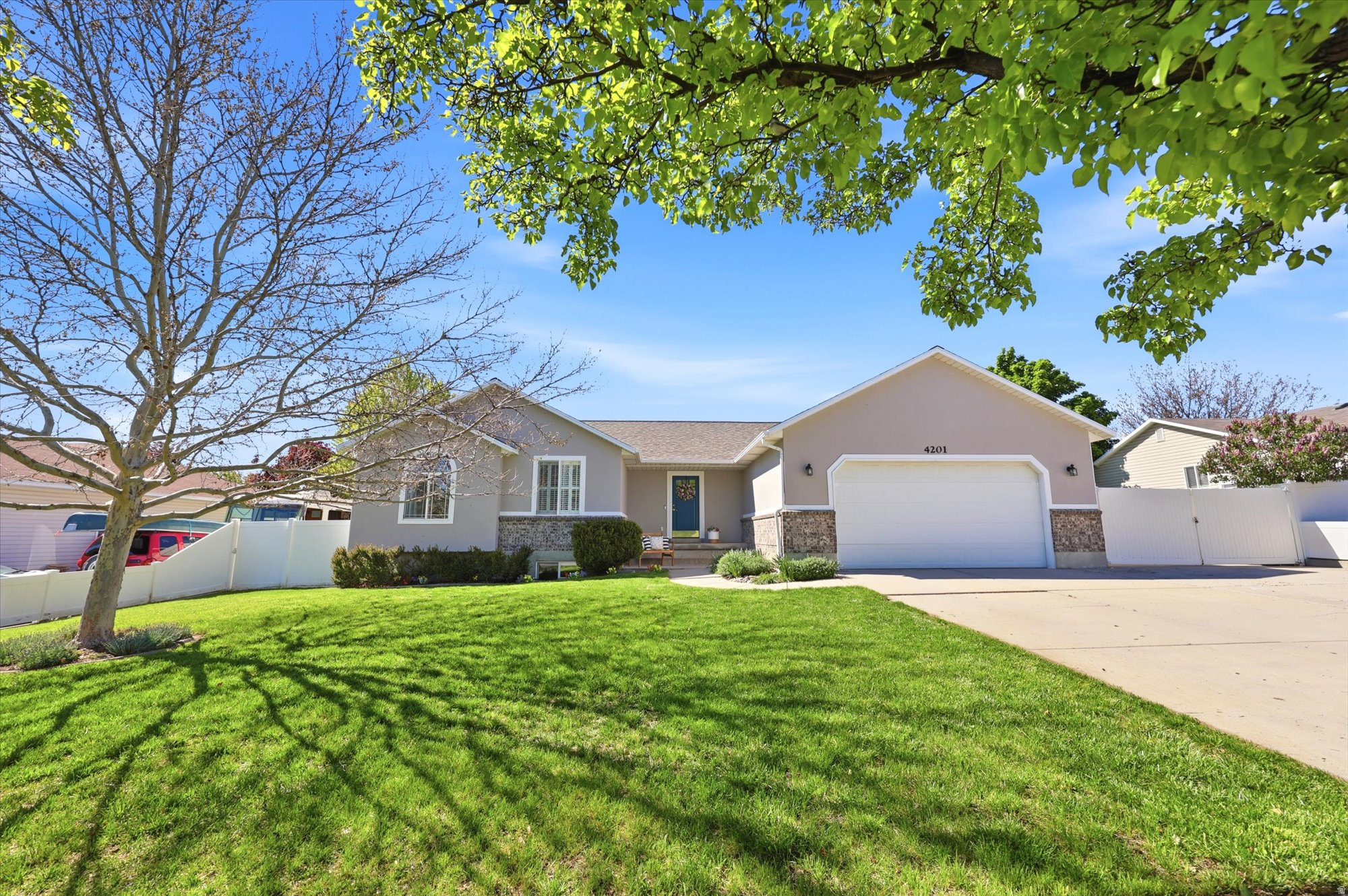 ELK RUN - Residential