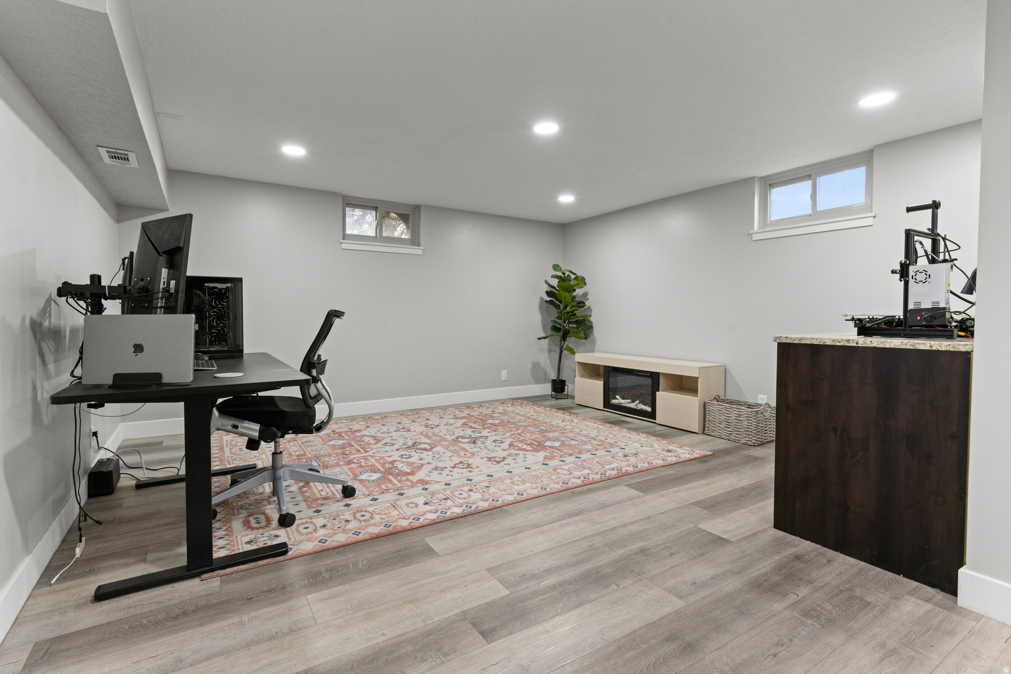 UNIVERSITY PLACE ADD - Residential