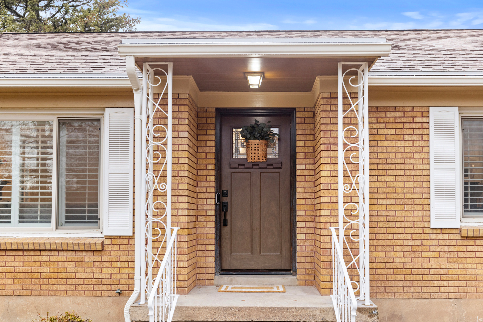 UNIVERSITY PLACE ADD - Residential