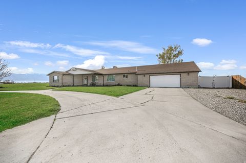 Tiny photo for 9365 W 11200 N, Tremonton, UT 84337 (MLS # 2150042)