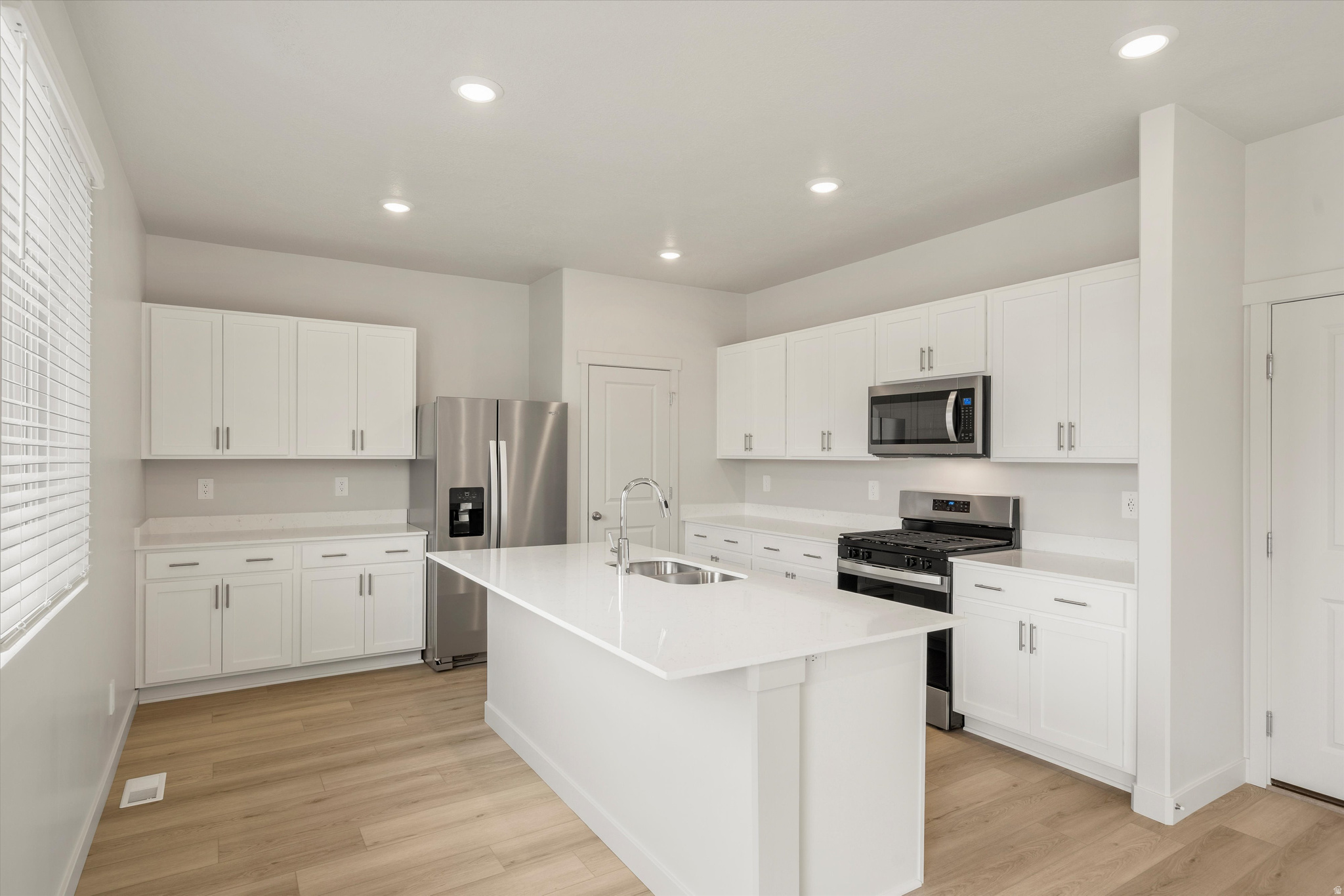 STRATTON ACRES - Residential