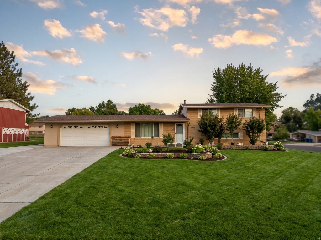 Photo of 293 W 5200 S, Ogden, UT 84405 (MLS # 2179092)
