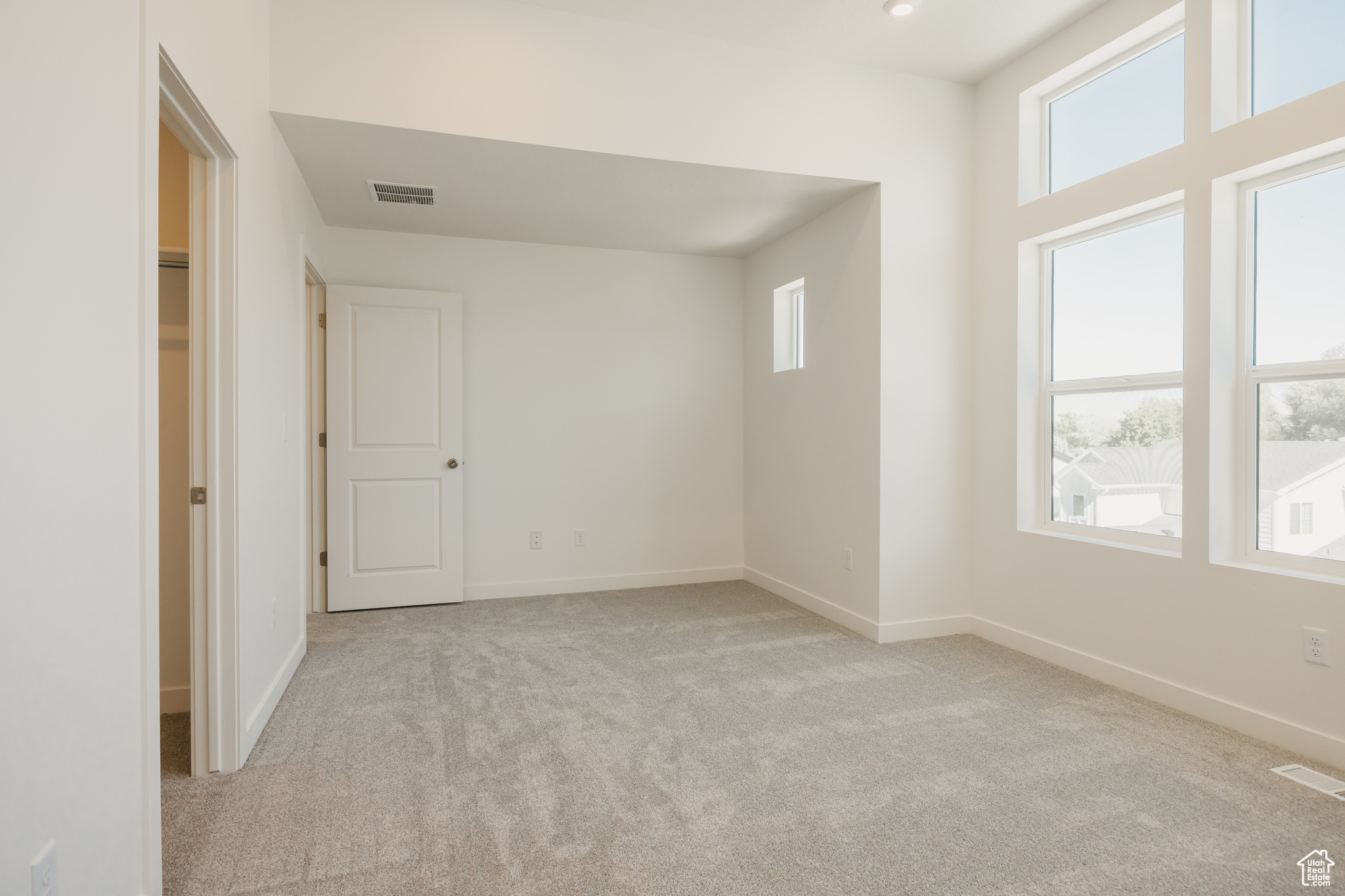 PROMINENCE POINT - Residential