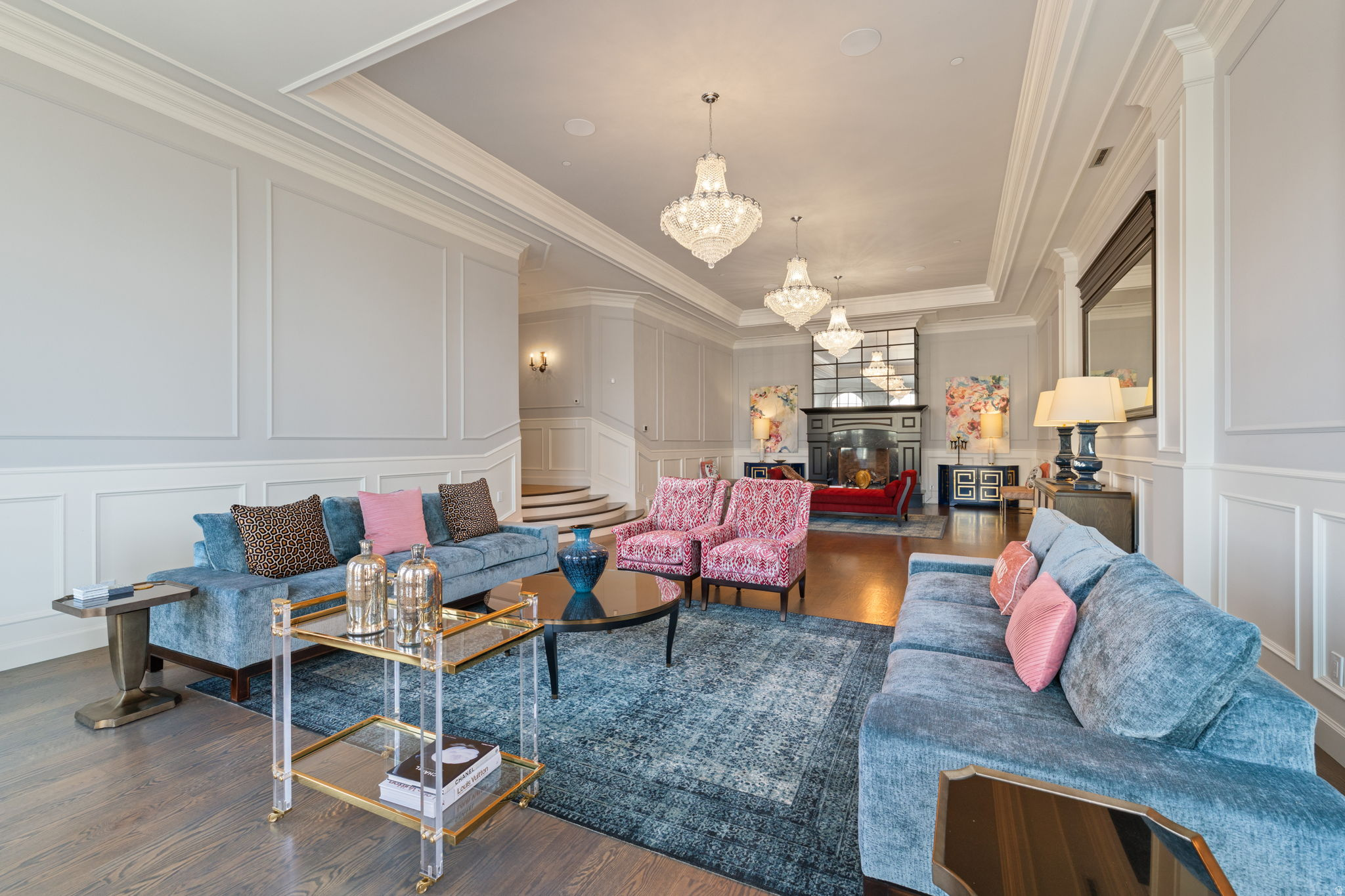 COVE IN CORNERCANYON - Residential