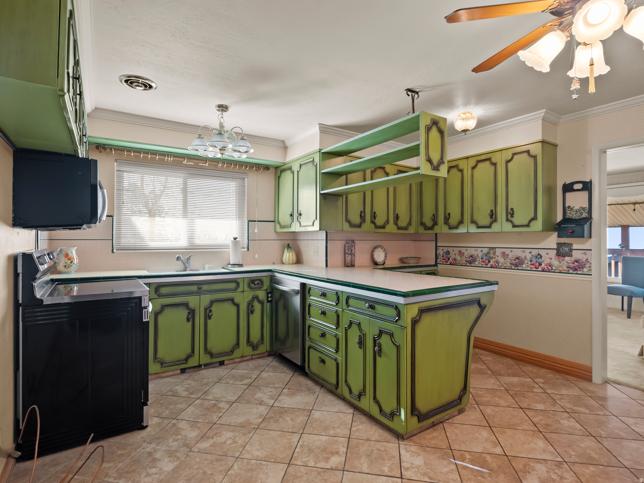 HILLSIDE - Residential