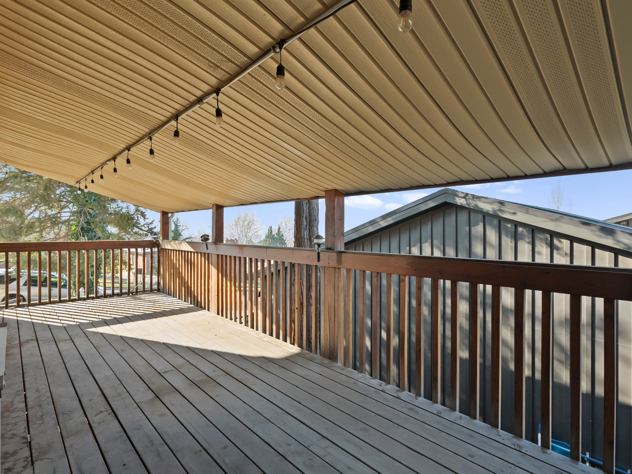 HILLSIDE - Residential