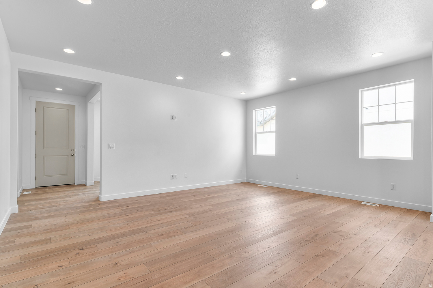 OVERLAND COLLECTION V2 296 - Residential