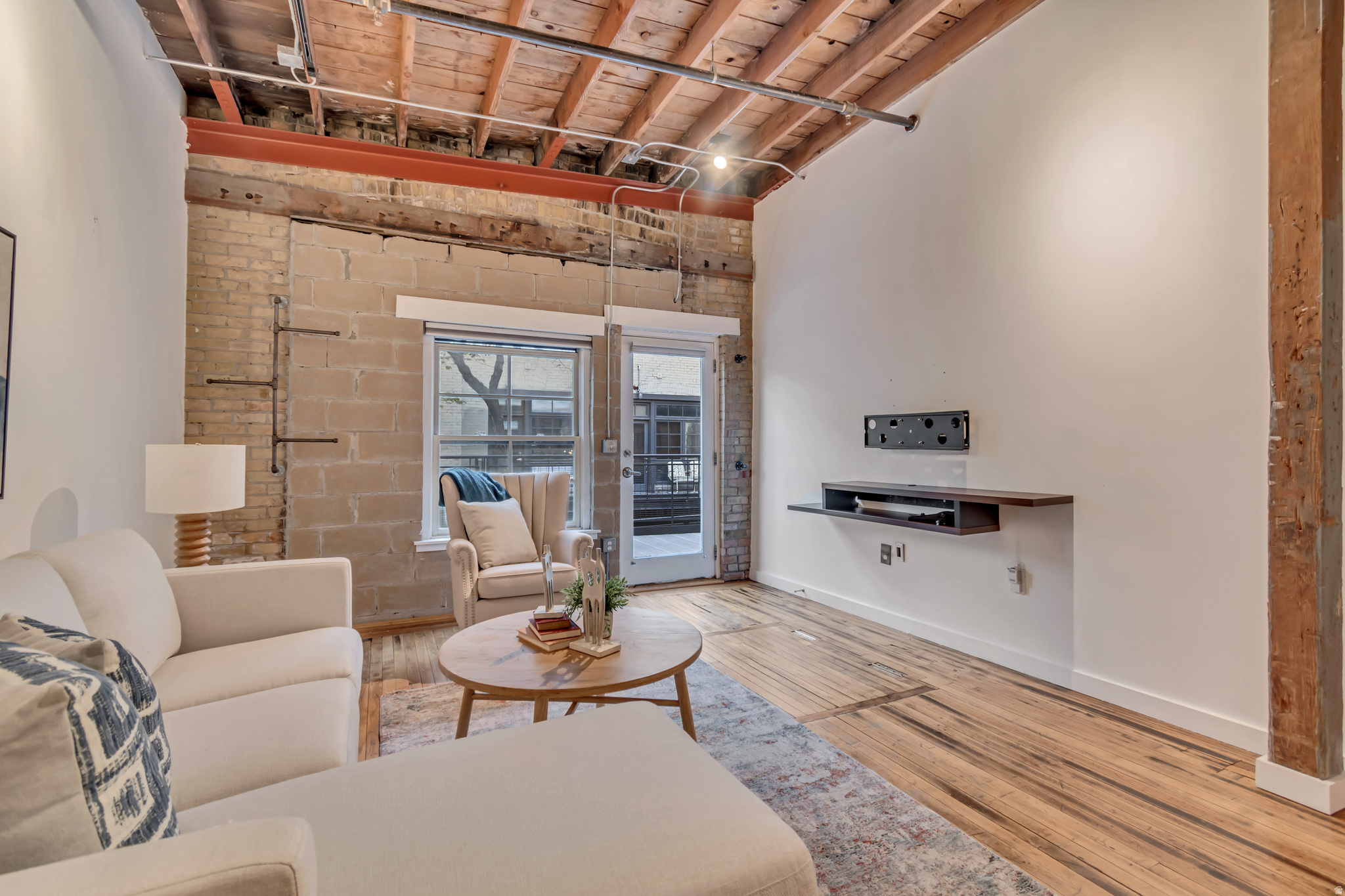 PIERPONT LOFTS - Residential