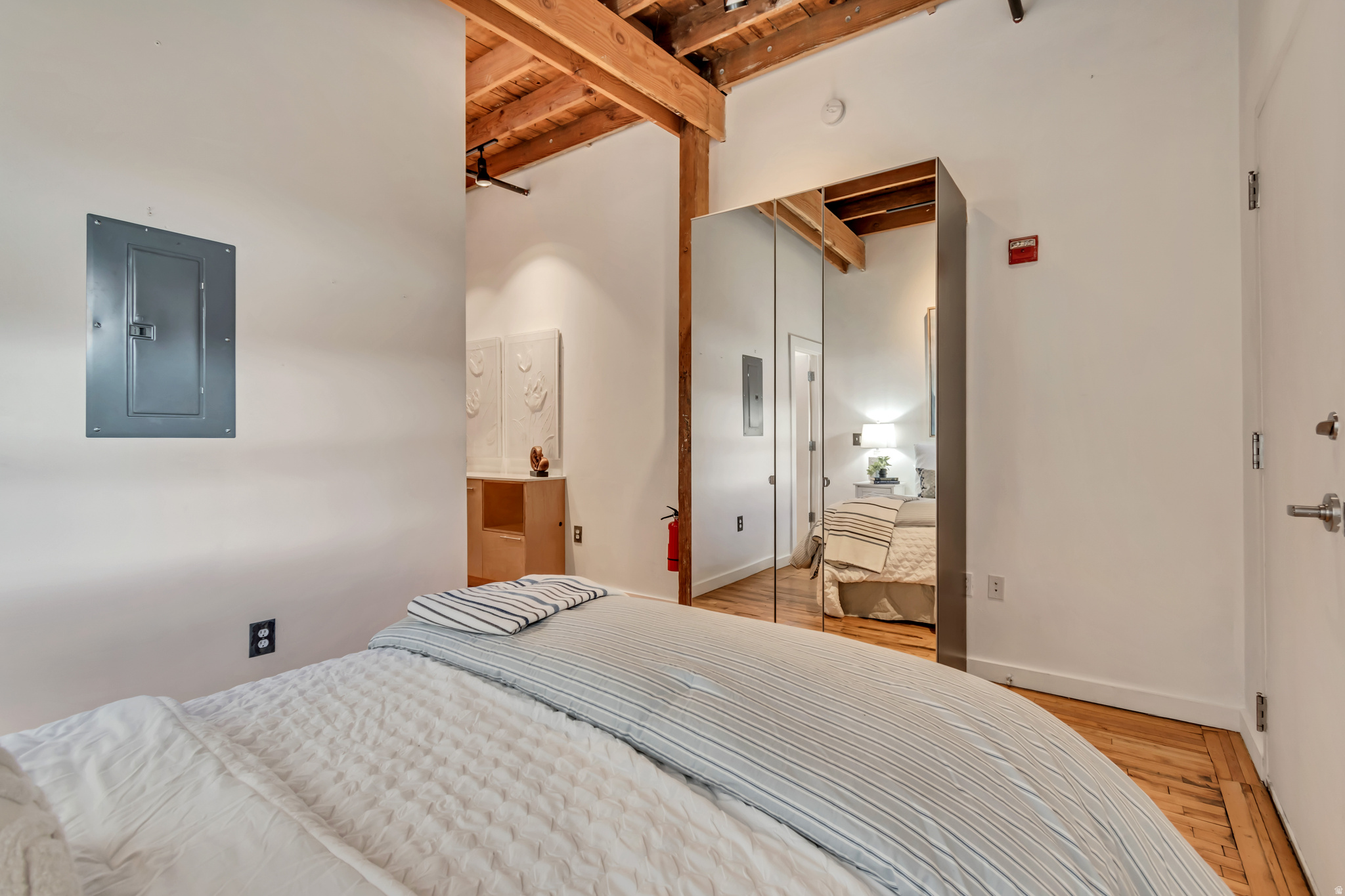 PIERPONT LOFTS - Residential