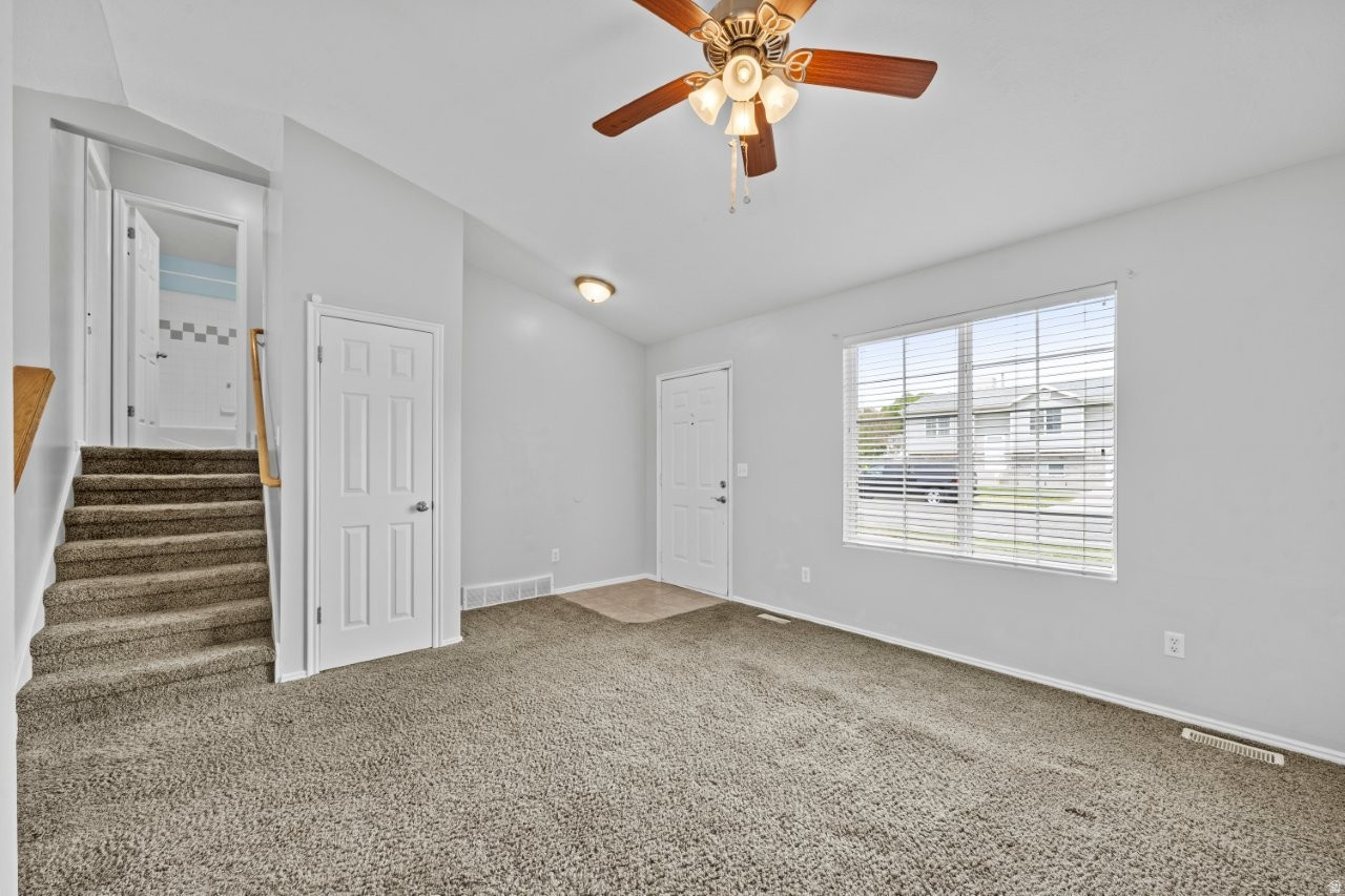 REDFORD ESTATES - Residential