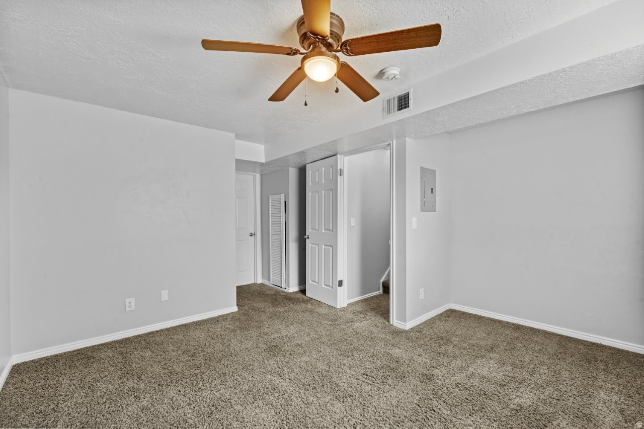 REDFORD ESTATES - Residential