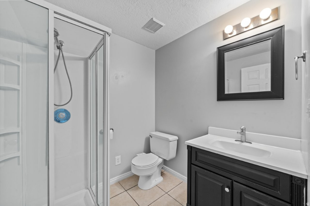 REDFORD ESTATES - Residential