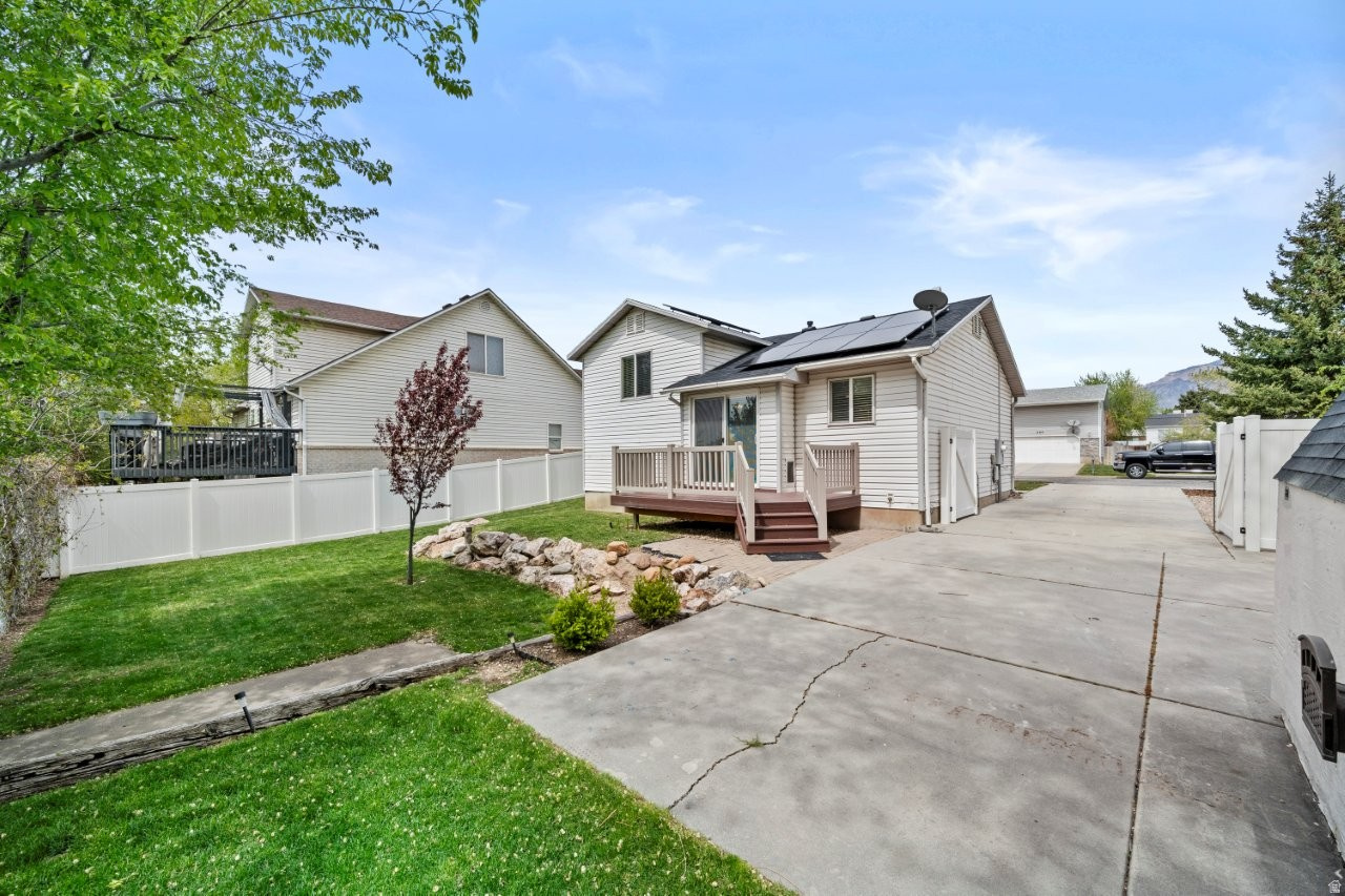 REDFORD ESTATES - Residential