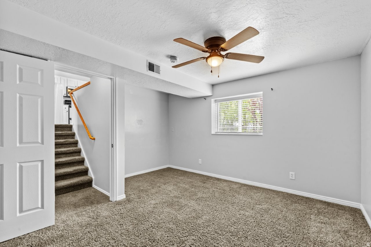 REDFORD ESTATES - Residential