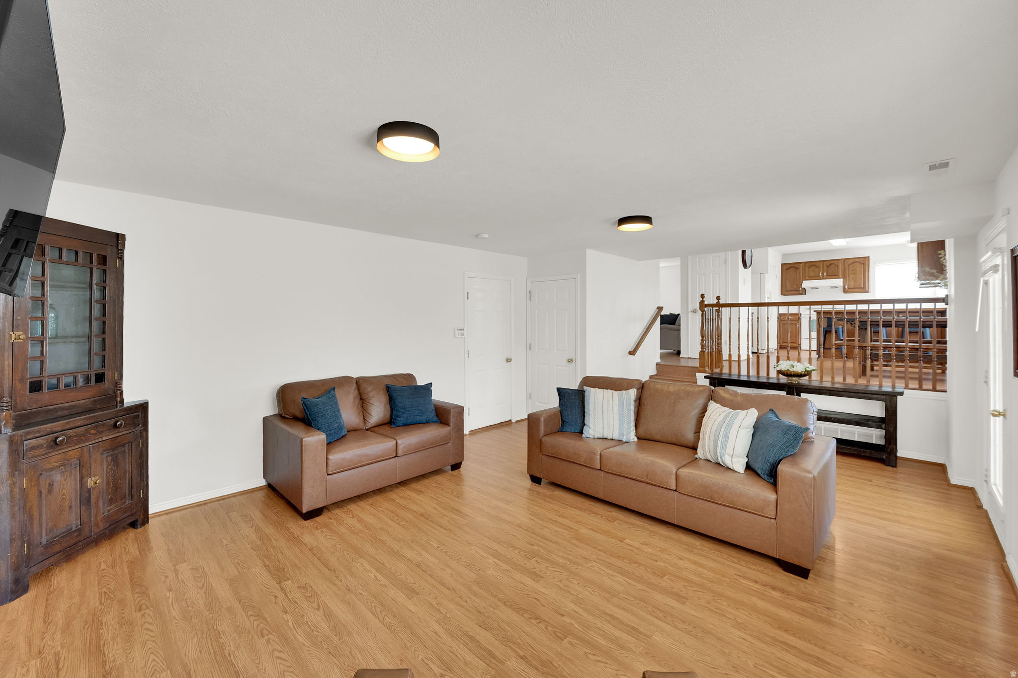 ROLLING OAKS - Residential