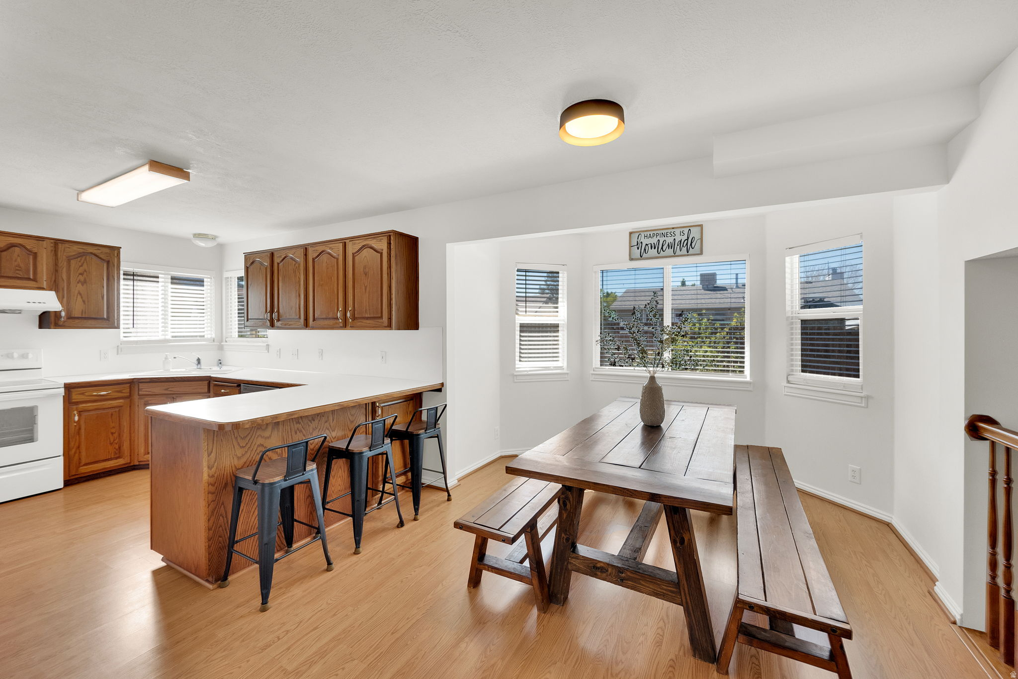 ROLLING OAKS - Residential
