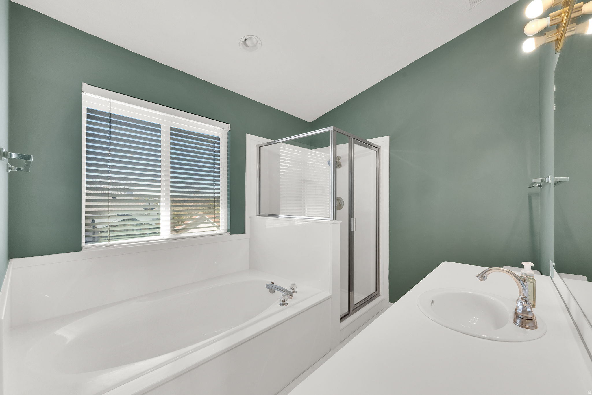 ROLLING OAKS - Residential