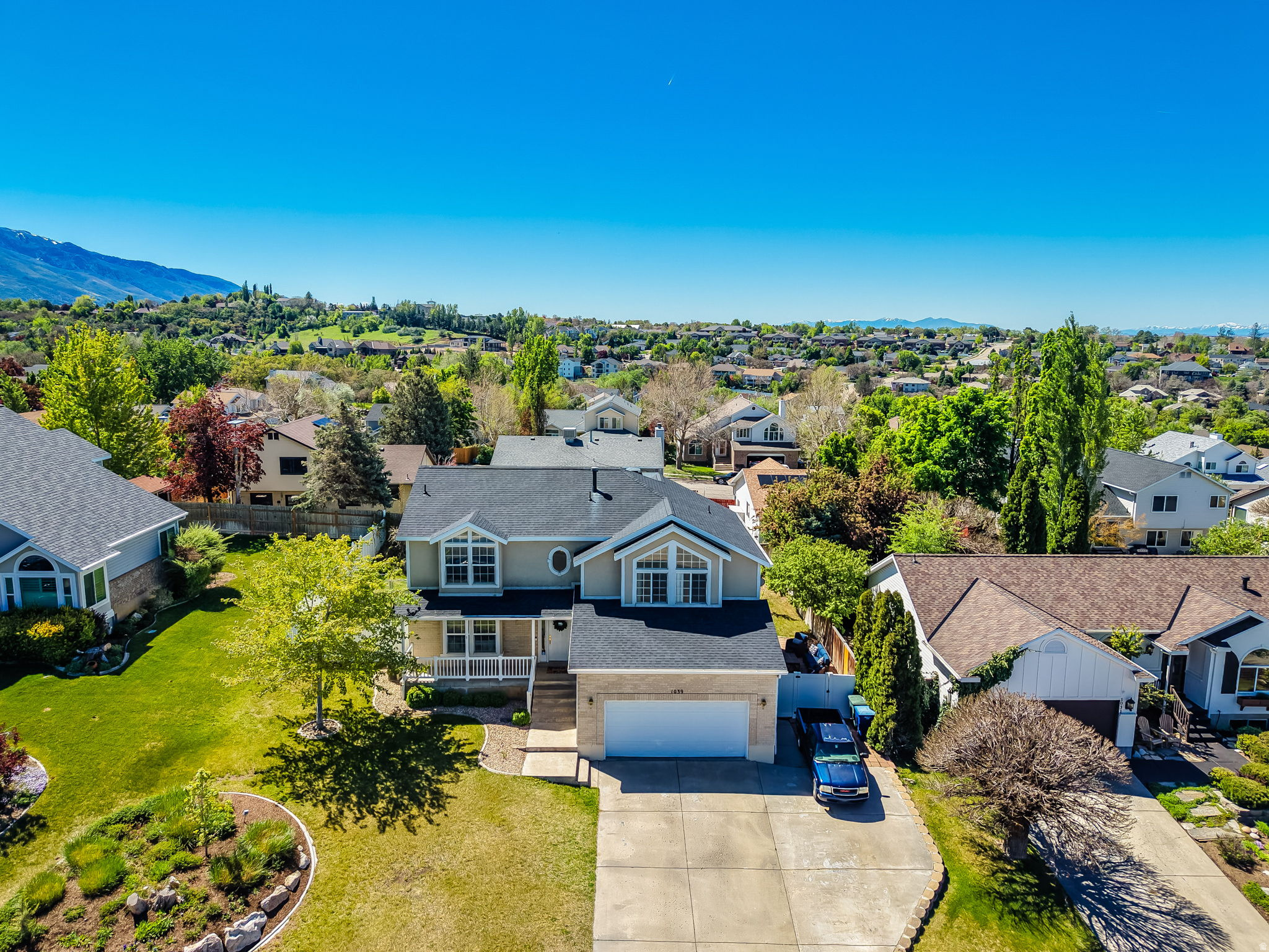 ROLLING OAKS - Residential
