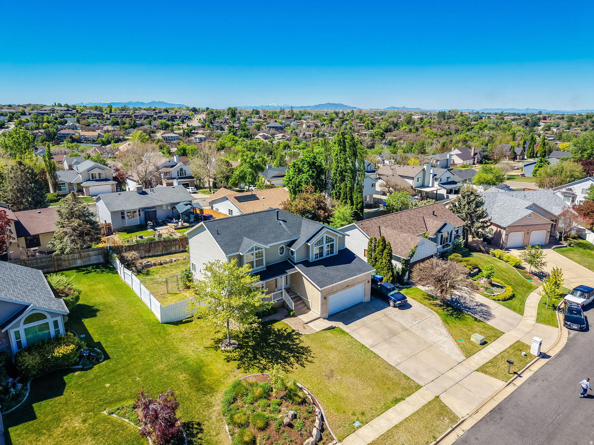 ROLLING OAKS - Residential